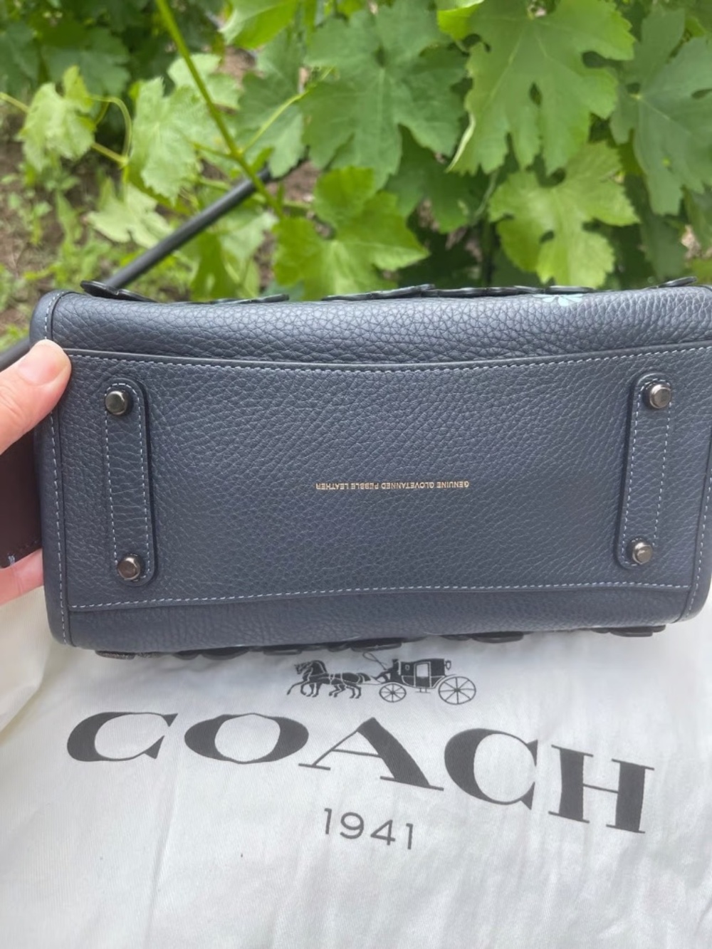 Coach Rogue 25 Tea Rose HTF Color - Midnight Navy - Incl. Scarf and Flower Charm - Picture 13 of 15